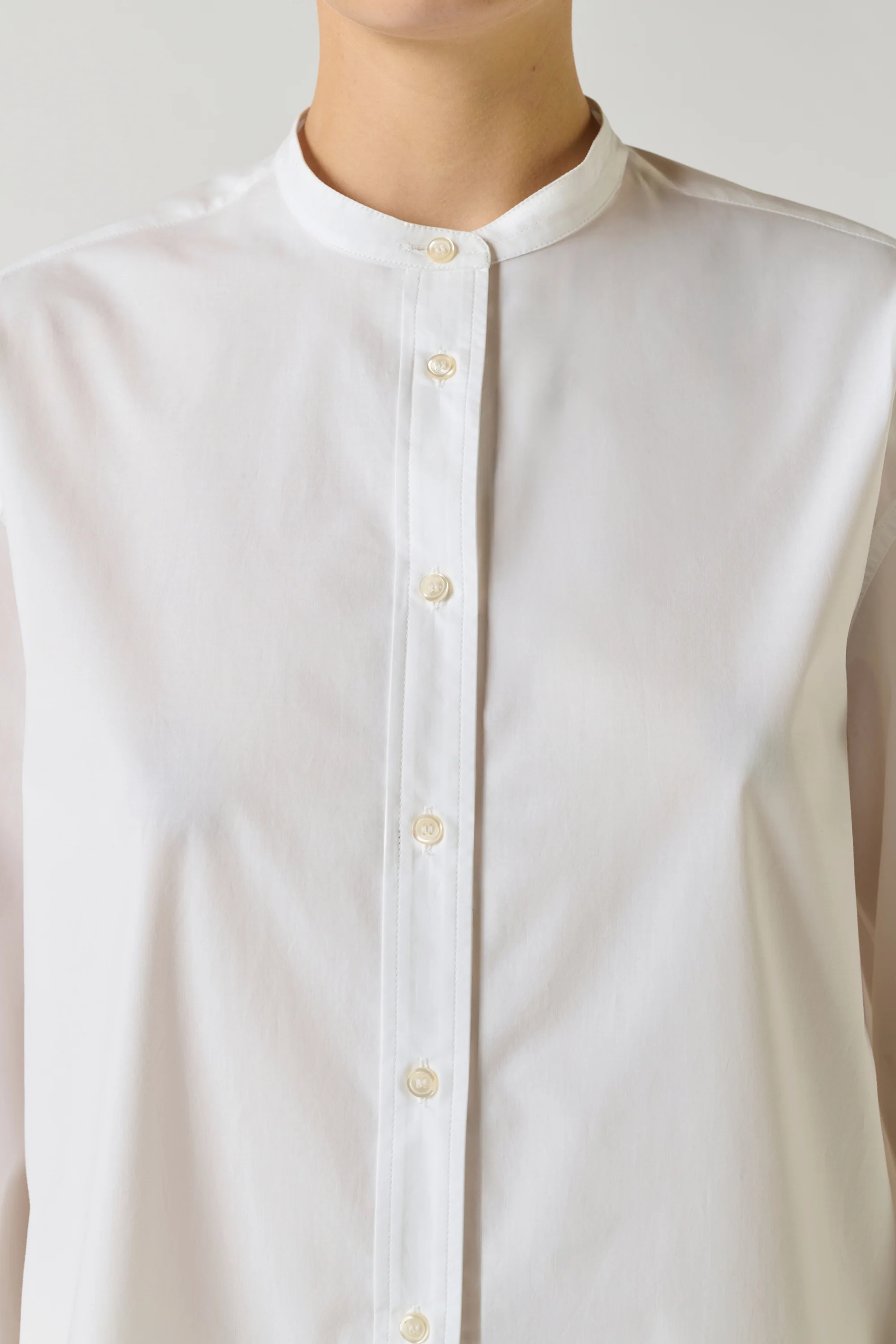 WHITE BERMUDES SHIRT - Image 4