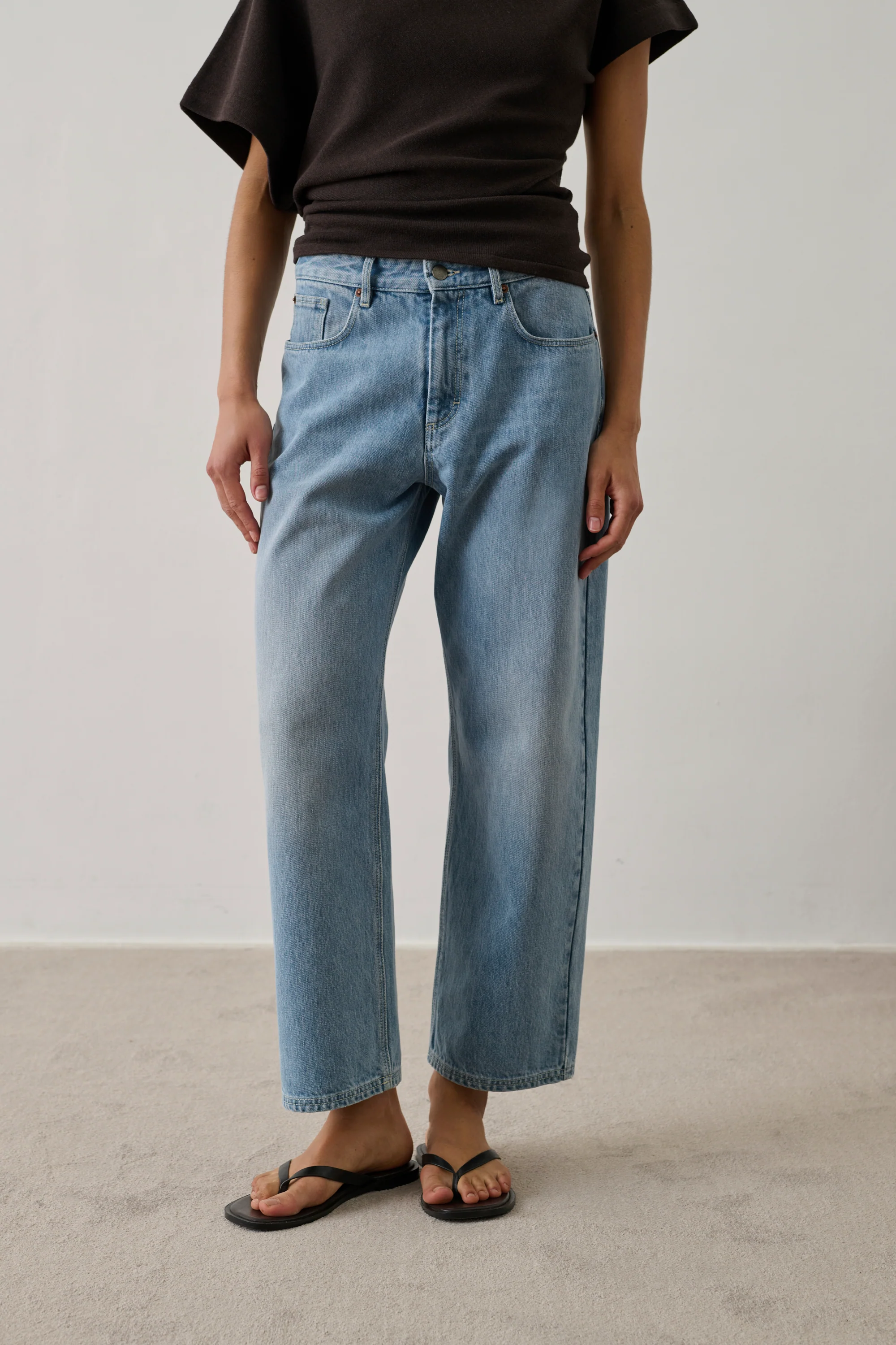 LIGHT BLUE HARRISON JEANS - Image 4
