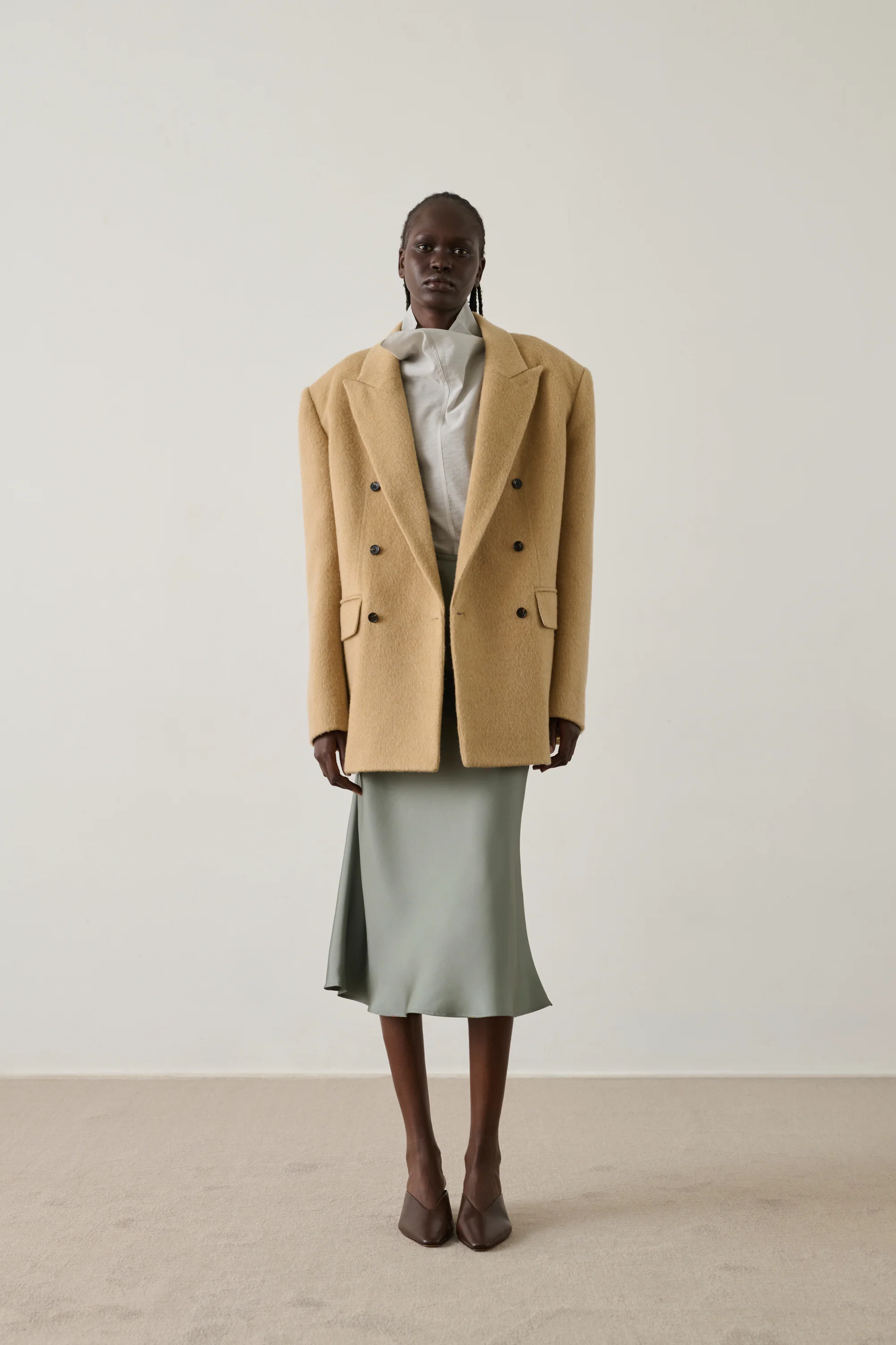BEIGE HELGA COAT - Image 3