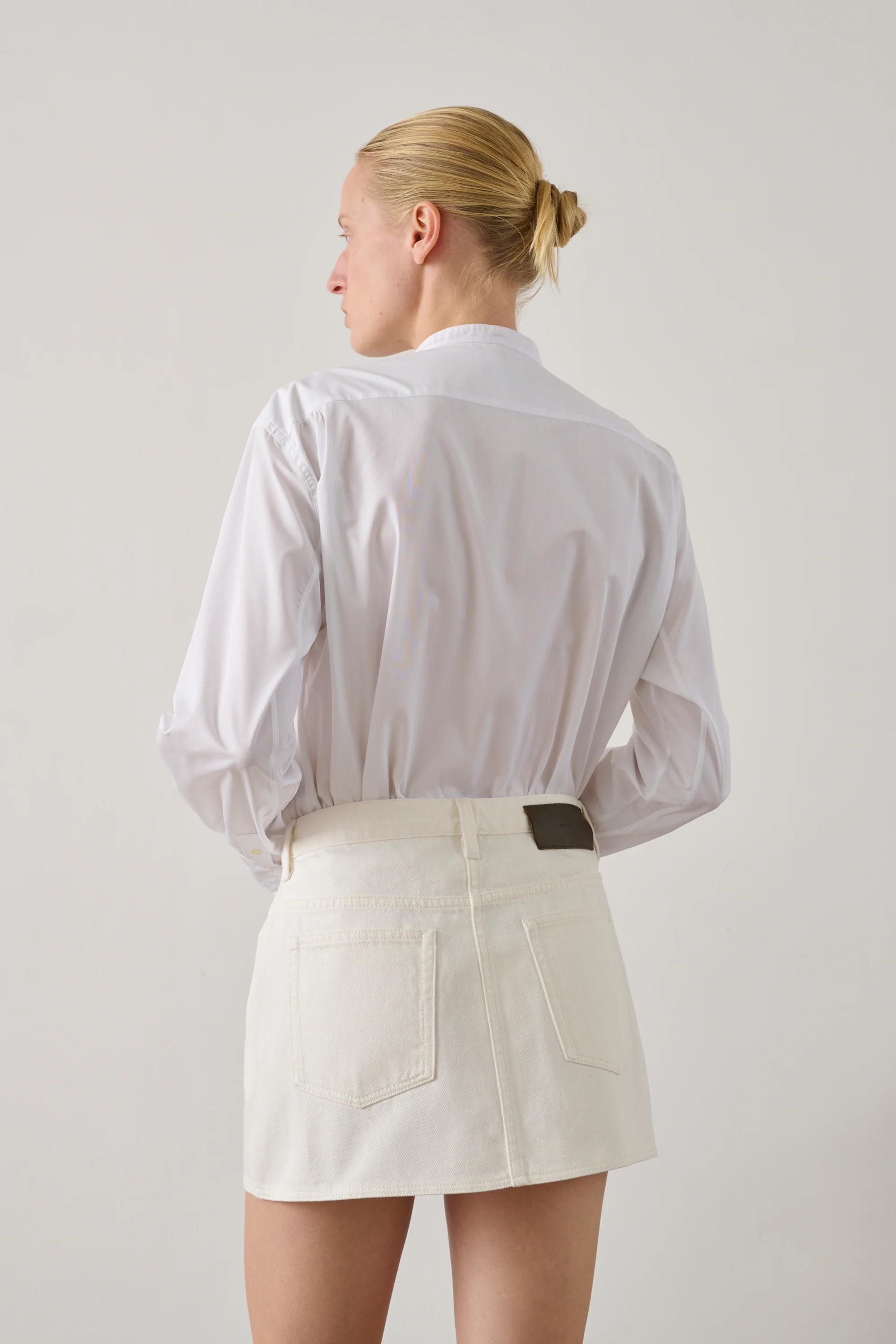 WHITE IVY MINI SKIRT - Image 3