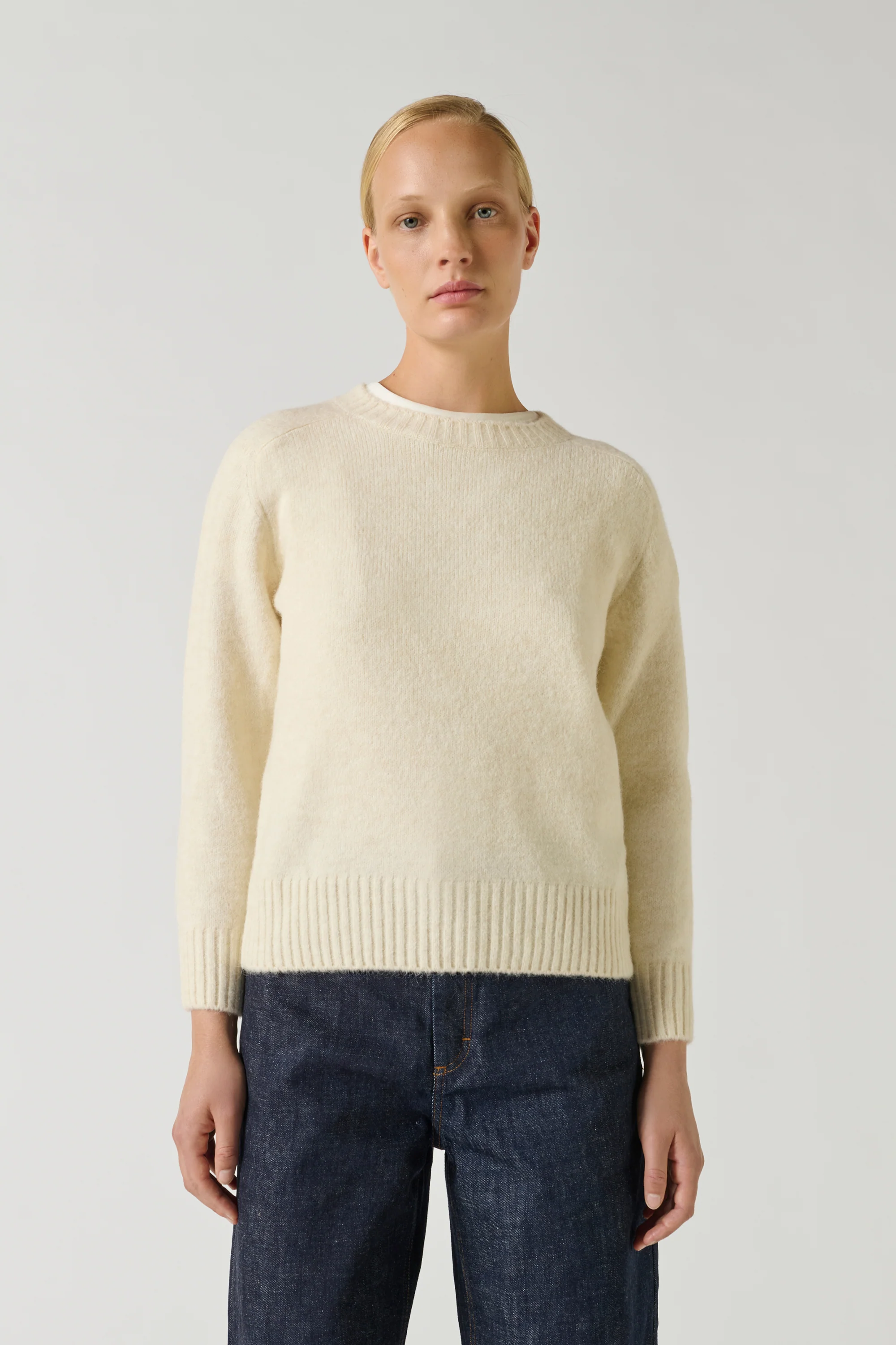 ENVIE OFF-WHITE SWEATER