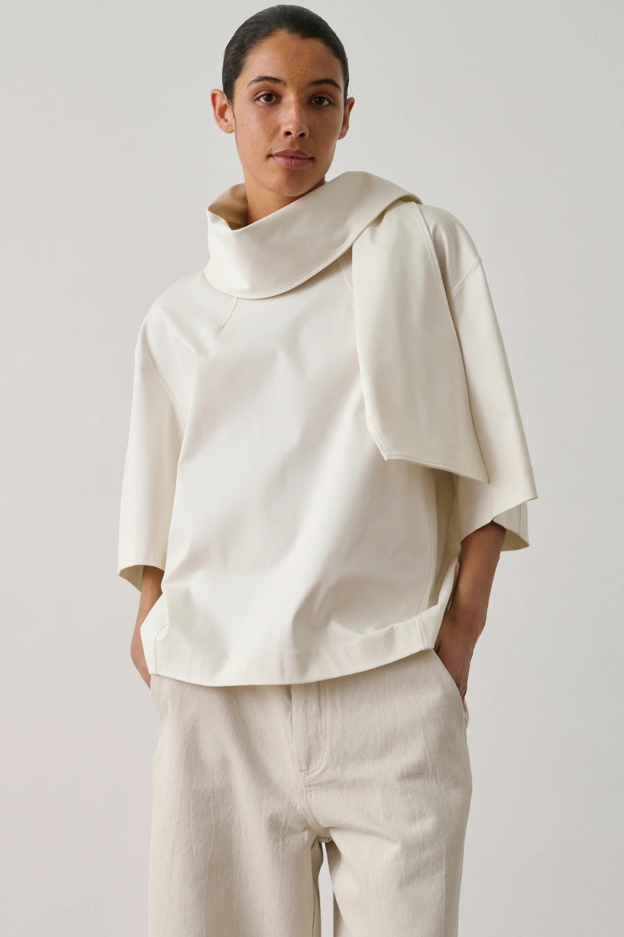 WHITE HELENA T-SHIRT